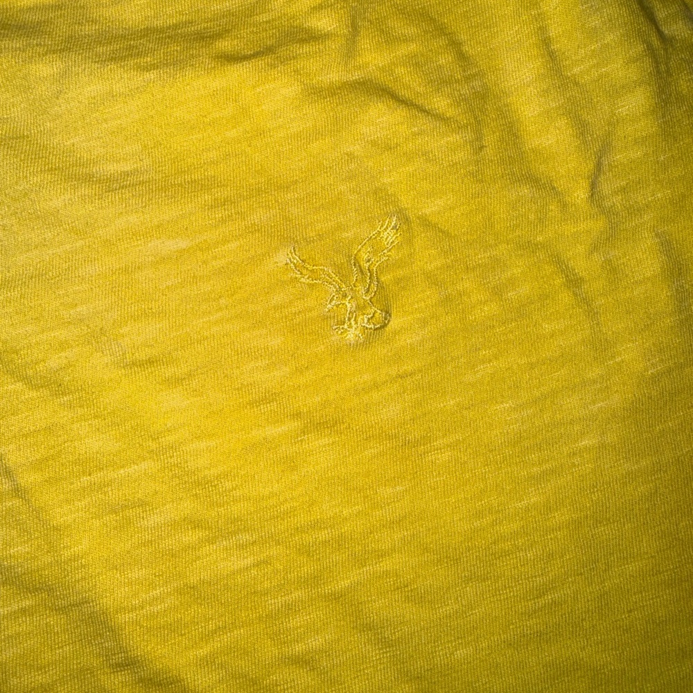 American Eagle Outfitters Bright Yellow V-Neck Tee - Picture 3 of 4